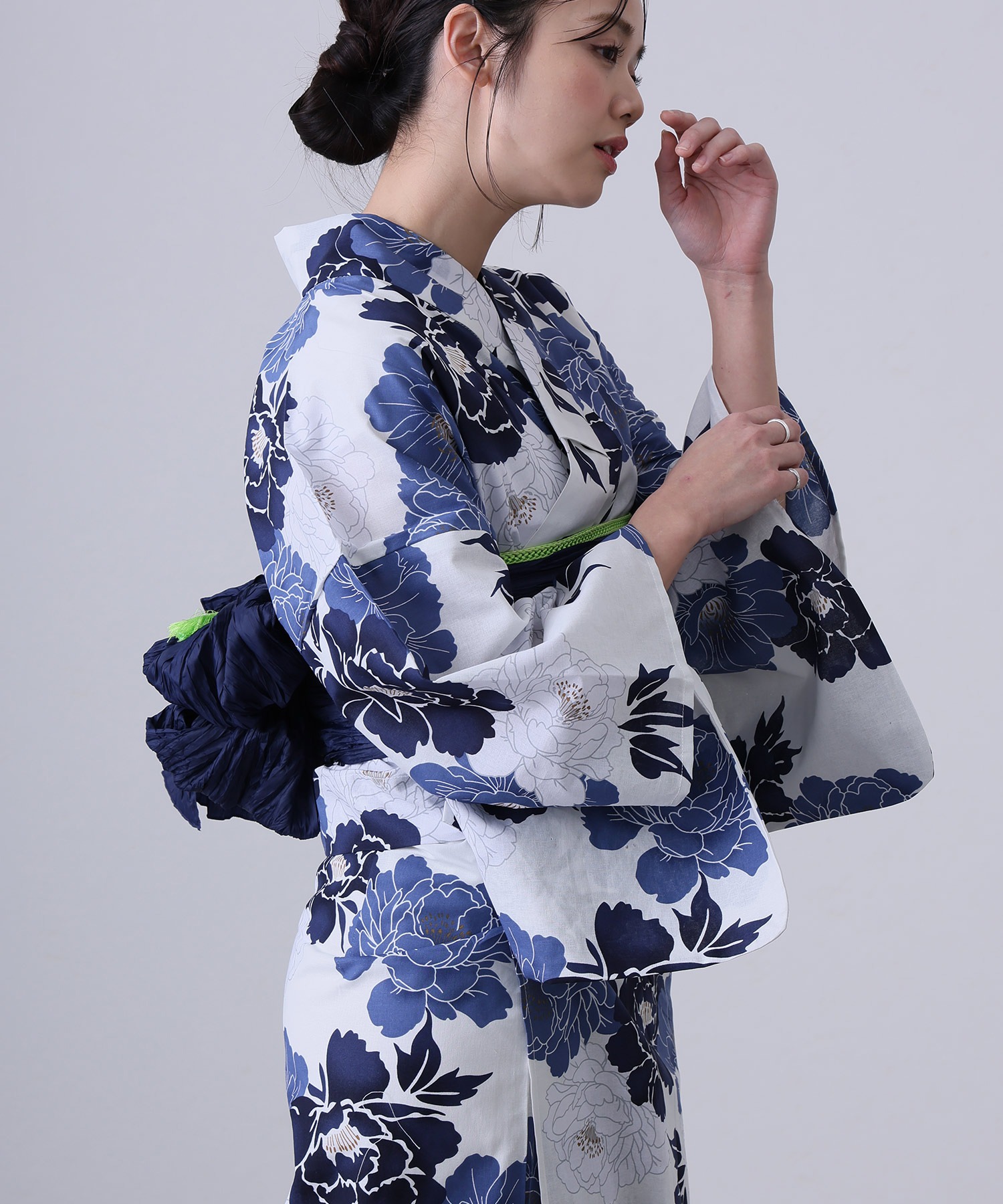 Ethnic Clothing & Online Fashion Store Khaadi Uk - Yukata Tradicional, Kimono de Algodón y